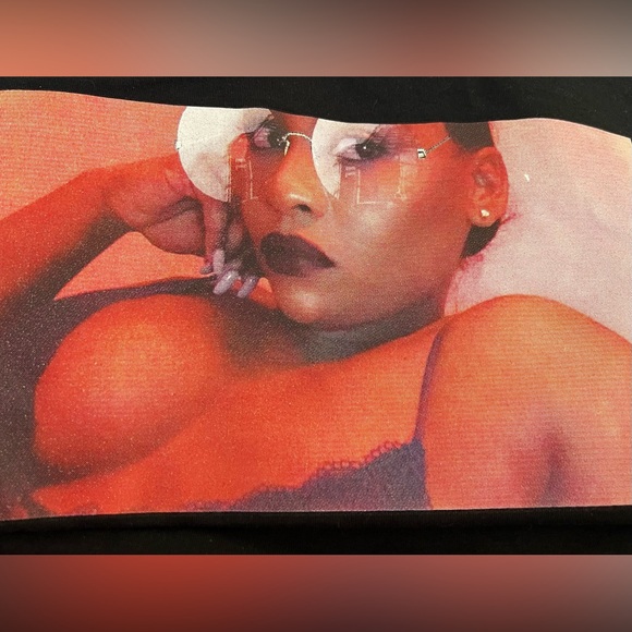 White Graphic T-Shirt with Artistic Print - Picture 2 of 2